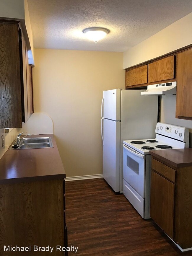 Building Photo - 2 br, 2 bath House - 3104 Tudor Lane
