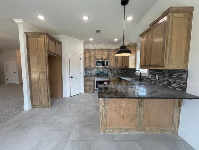 Building Photo - Tontitown - Single-Family Home- Gorgeous Hawthorne Plan- 9 Month Lease