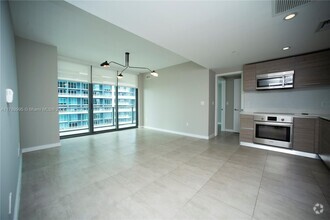 Building Photo - 1300 S Miami Ave