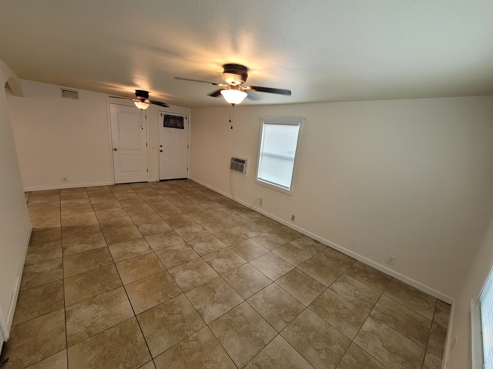 Building Photo - 555 S Tuttle Ave