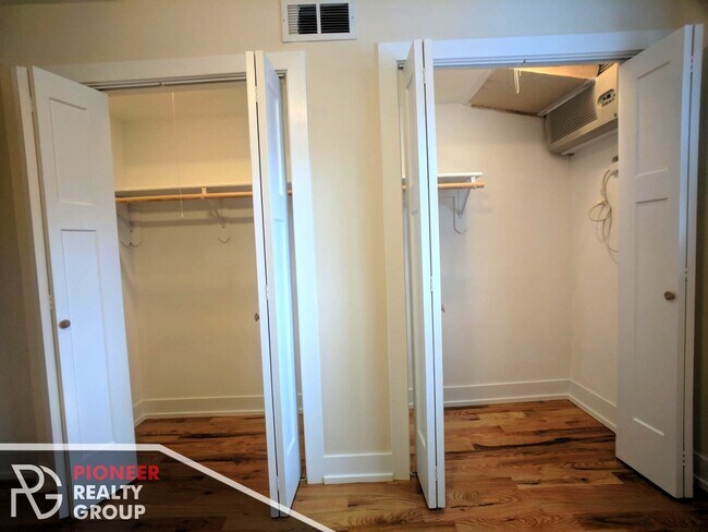 Building Photo - 552 W Arlington Pl