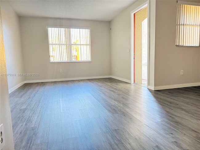 Building Photo - 978 NE 42nd Pl