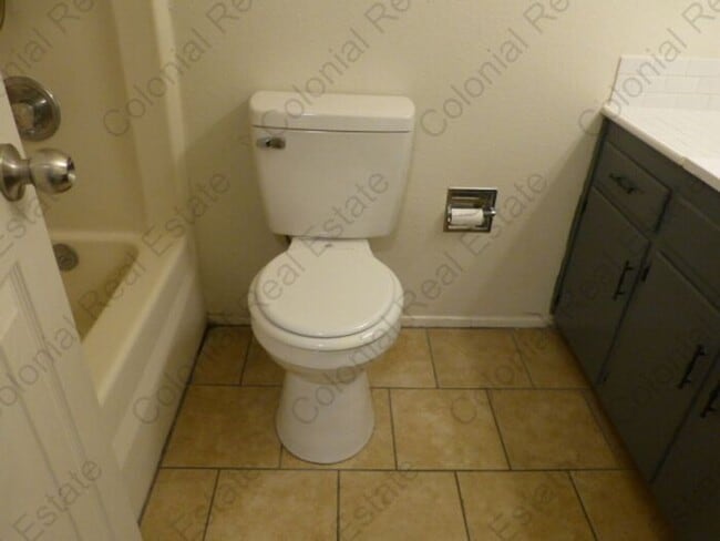 Building Photo - Cozy 2 bedroom 2 bathroom townhome