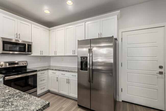 Building Photo - 7531 E Billings St