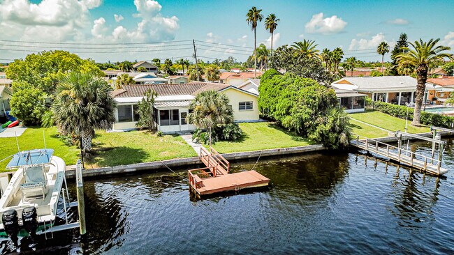 Building Photo - 4149 Floramar Ter