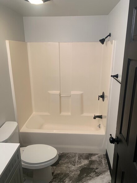 Bathroom 2 - 3022 Perrysville Ave