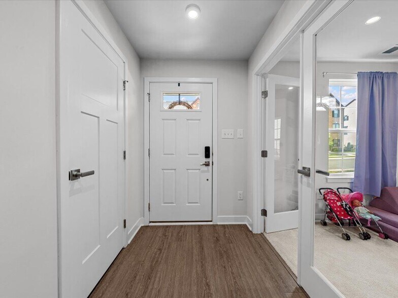 Building Photo - 14018 Millpointe Rd