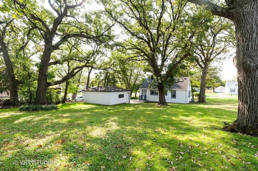 Building Photo - 804 Tomahawk Trail