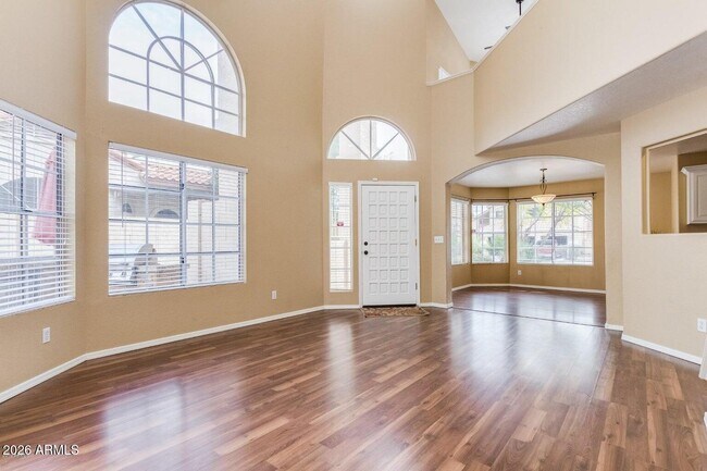 Building Photo - 3822 E Wildwood Dr