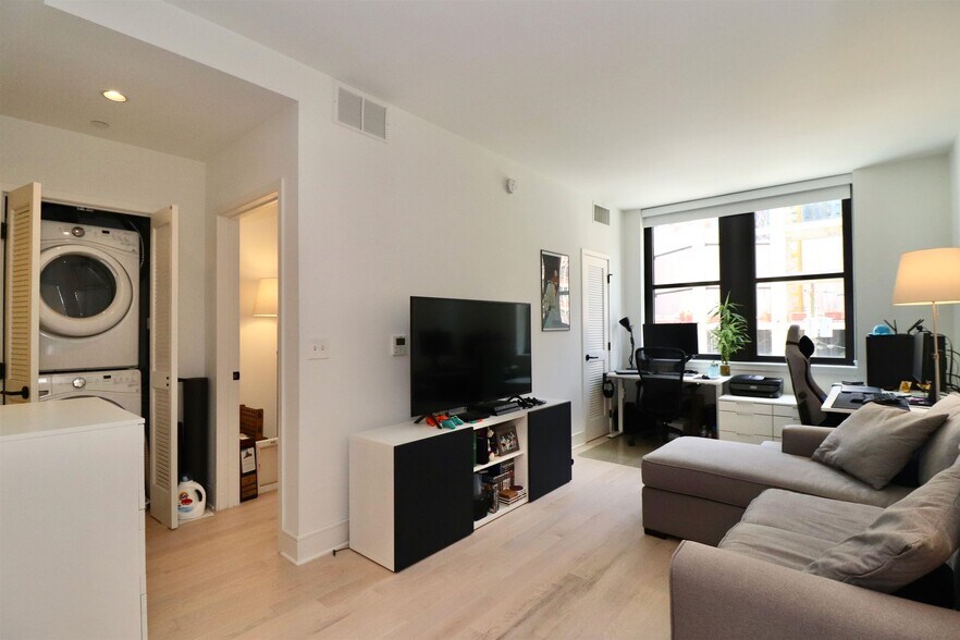 Building Photo - 10 Provost St