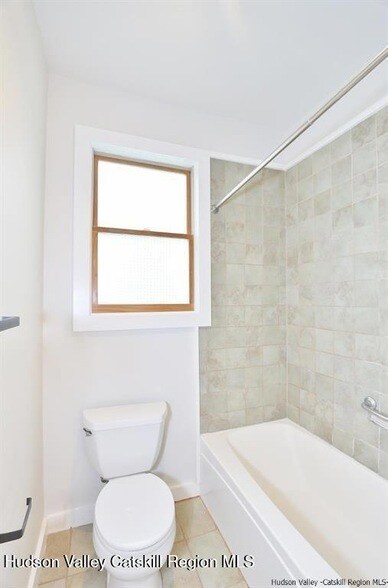 Building Photo - 12 Stuyvesant St