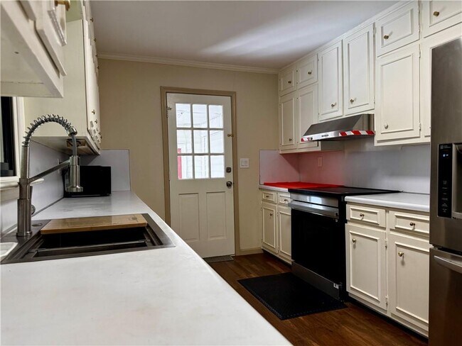 Building Photo - 1709 Rangewood Dr SW