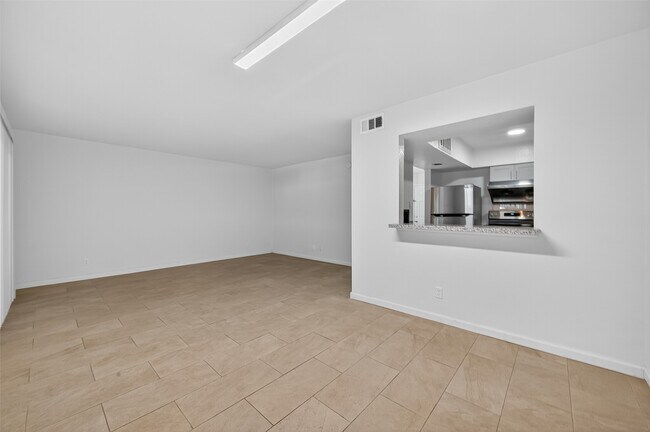 Building Photo - 6201 Ranchester Dr