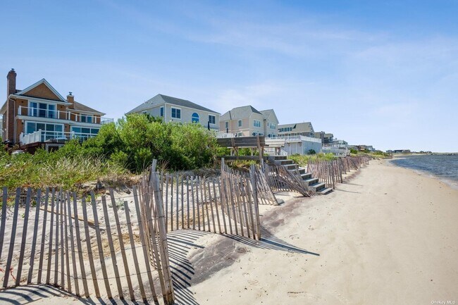 Building Photo - 676 Dune Rd