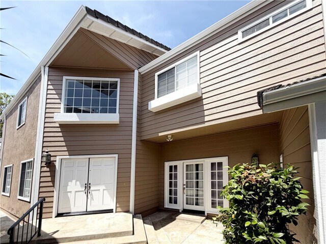 Building Photo - 2600 Woodbury Dr