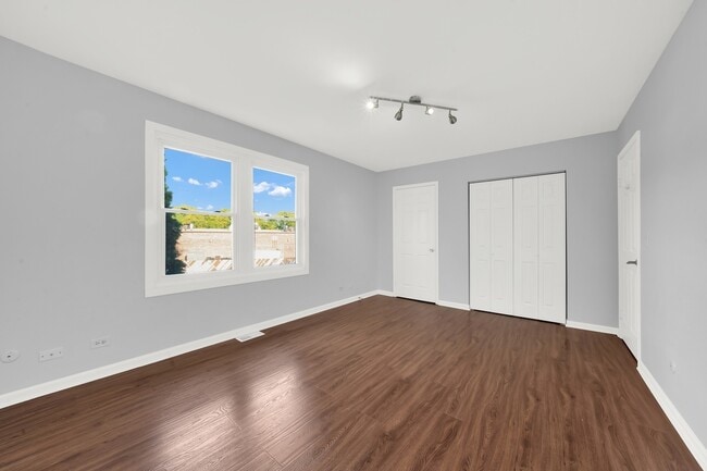 Building Photo - 234 Dakota Ct