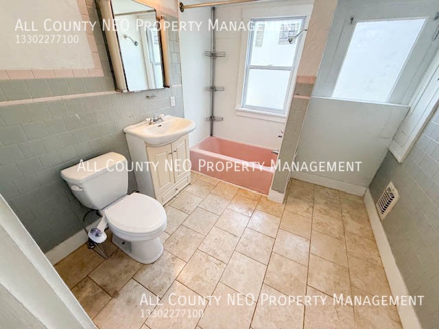 Building Photo - 3521 W 123rd St