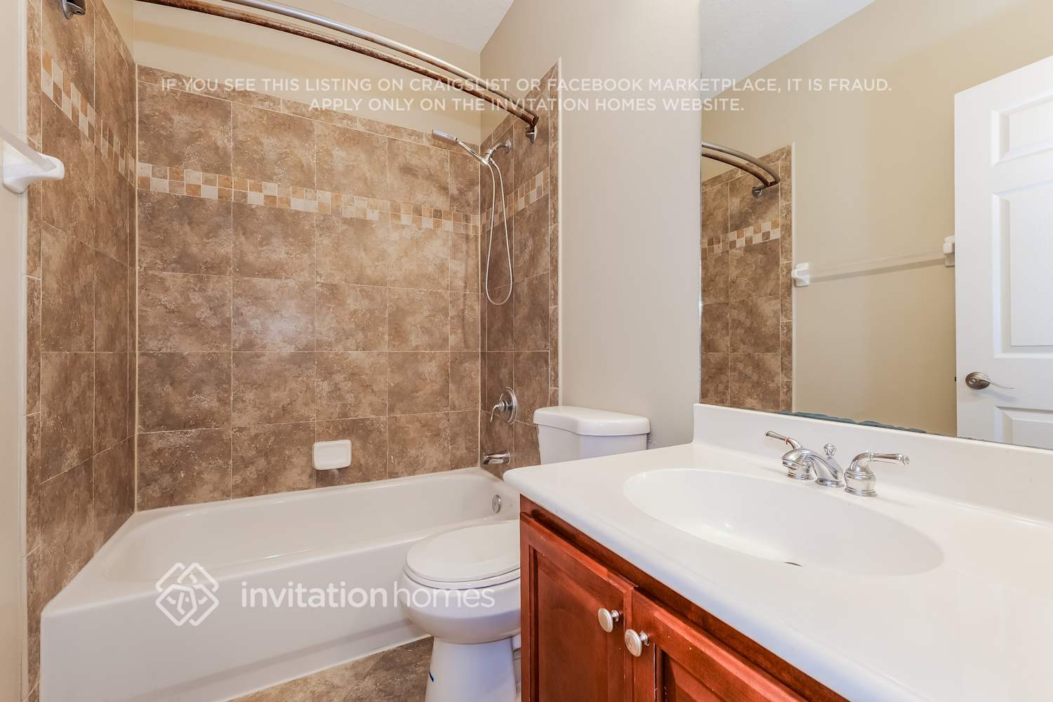 Building Photo - 253 E Bay Cedar Cir
