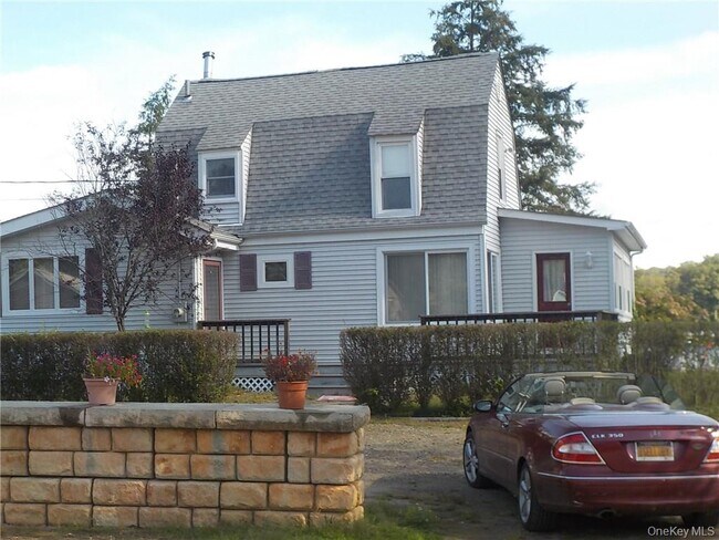 Building Photo - 96 Dunderberg Rd
