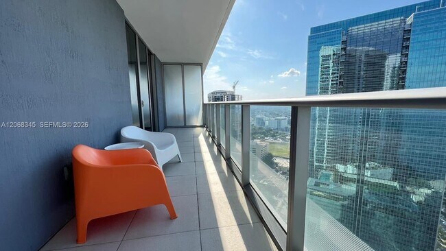 Building Photo - 1300 Brickell Bay Dr