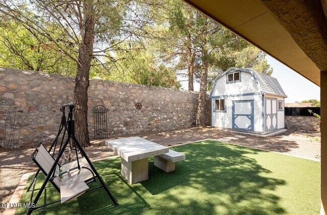 Building Photo - 6564 Brisa Del Mar Dr