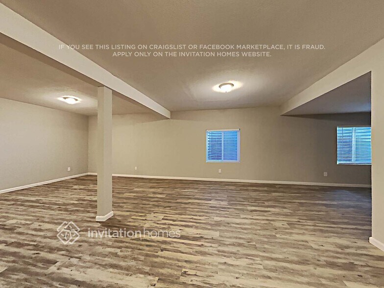 Building Photo - 10172 Seawolf Dr