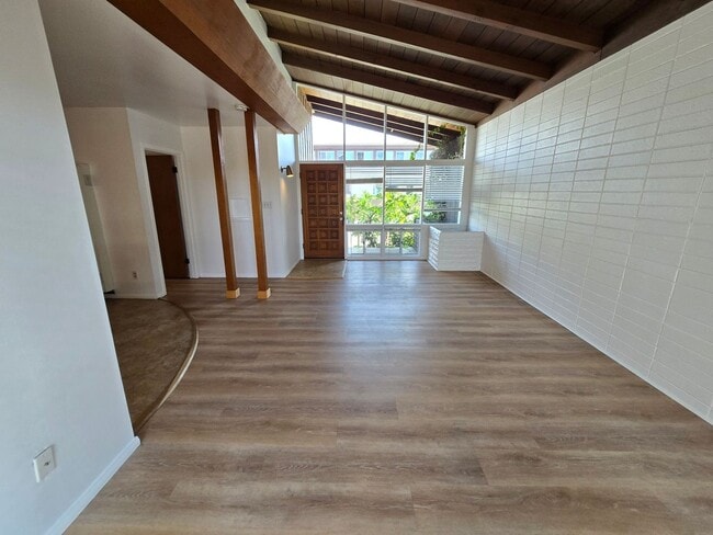 Building Photo - Pacific Beach 2-br House + Garage