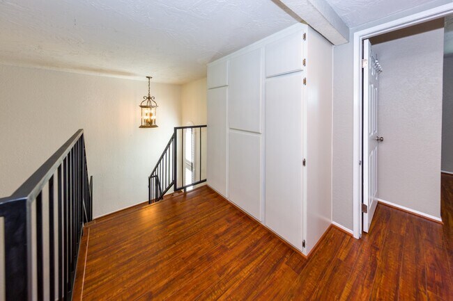 Building Photo - 39945 Santa Fe Way