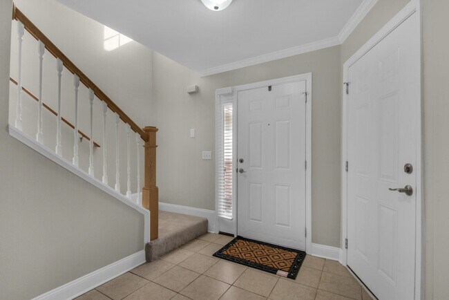 Building Photo - 537 Wingspan Way