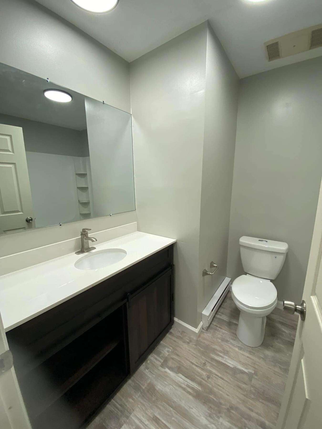 Building Photo - 307 Forest Ln