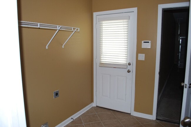 Building Photo - EXECUTIVE HOME AT HARBOR TOWN