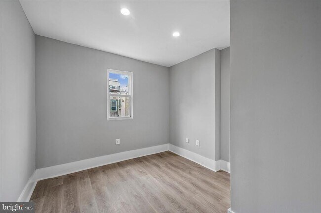 Building Photo - 1512 S Bailey St