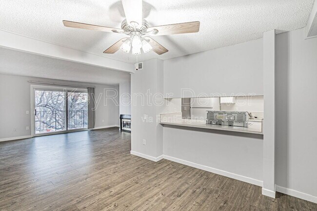 Building Photo - 12133 N Melody Dr