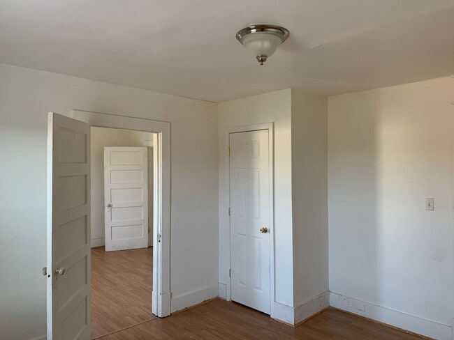 Building Photo - Walking distance to everything in Altavista! Right in the heart of Altavista on Main St!