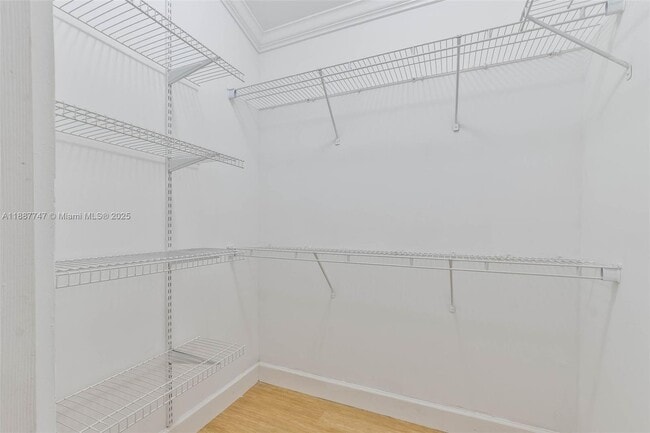 Building Photo - 11135 SW 134th Ct