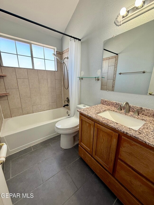 Building Photo - 10924 Walden Pond Ln