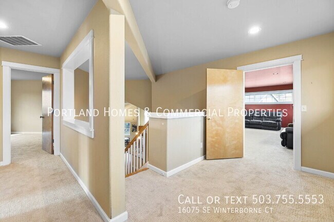 Building Photo - 16075 SE Winterborne Ct