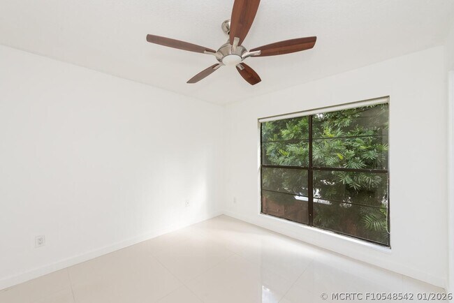 Building Photo - 6604 SW 114th Pl