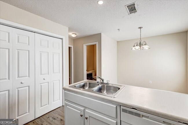 Building Photo - 279 Christian's Walk