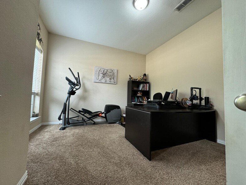 Building Photo - 14075 Doonan Xing