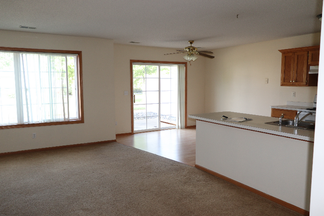Building Photo - 301 8th Ave W