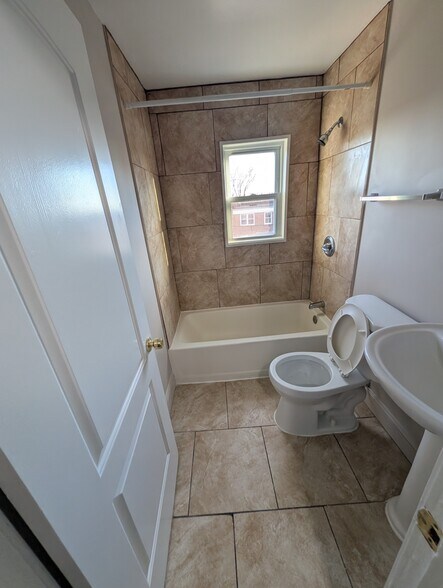 Building Photo - 6501 Hartwait St