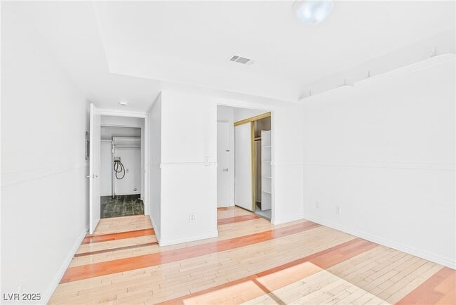 Building Photo - 1509 Linnbaker Ln