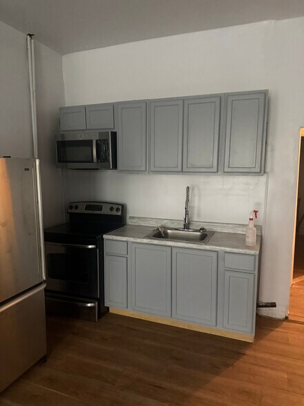 Kitchen - 3539 N 11th St