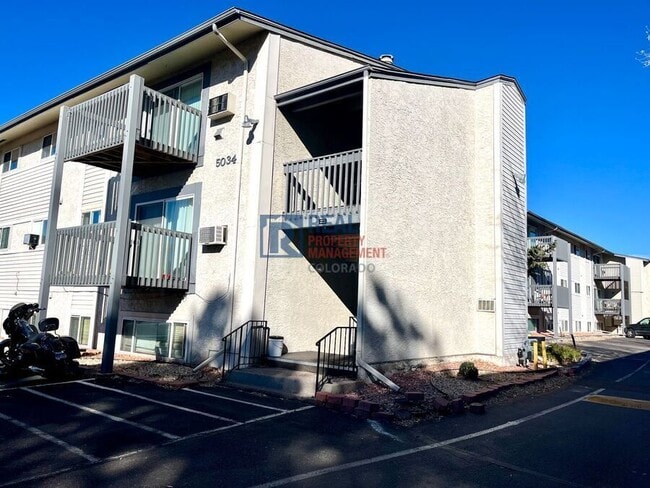 Building Photo - 5034 El Camino Dr