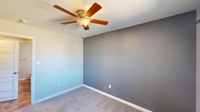 Building Photo - 3206 Thunder Rd