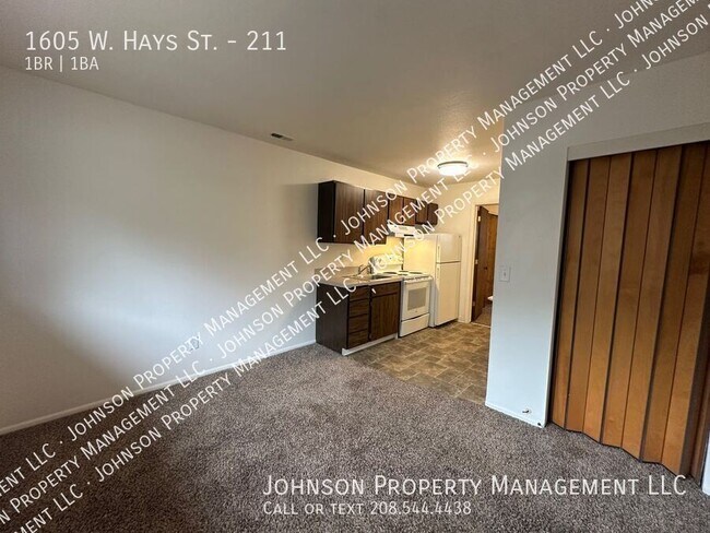 Building Photo - 1605 W Hays St