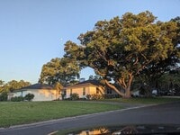 Building Photo - 1455 Fairway Dr
