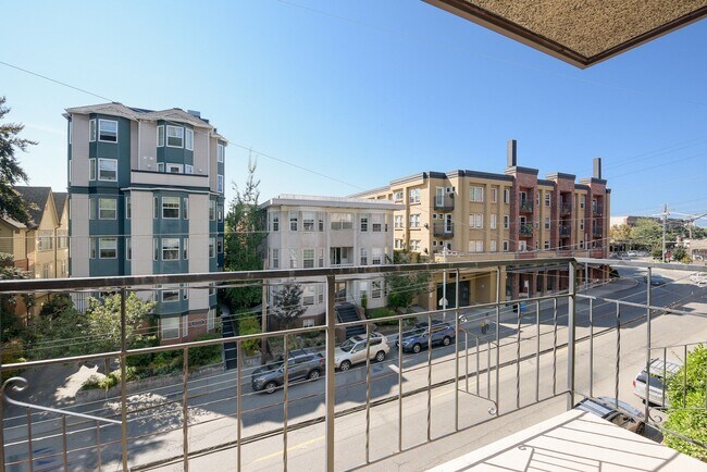 Building Photo - Clayton Manor Apartments