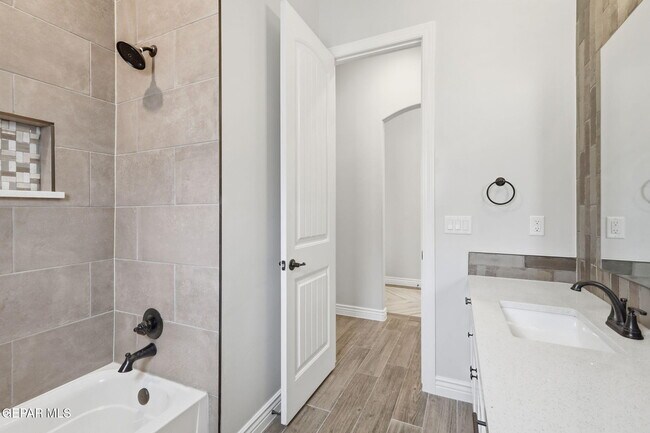 Building Photo - 219 Emerald Brass